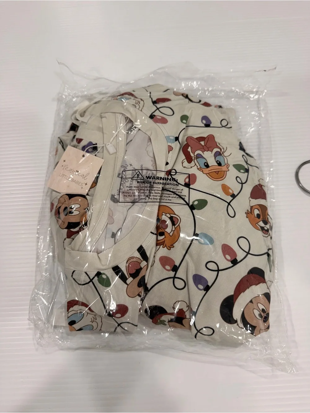 Women’s Mickey Mouse Cream Holiday Character Pajama Set - Cozy Long Sleeve & Pan